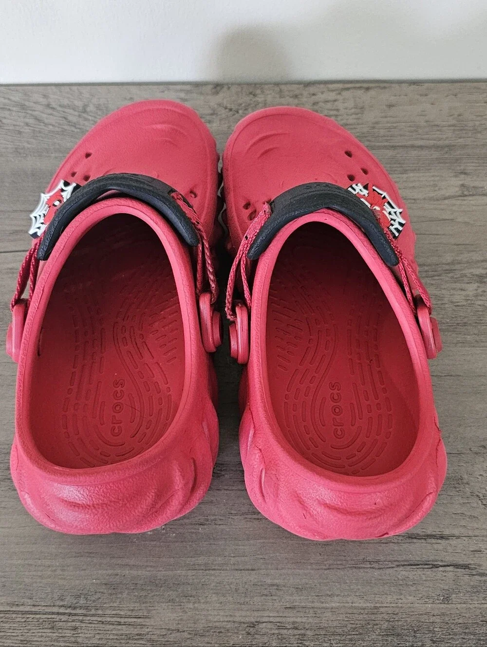 CROCS size 10